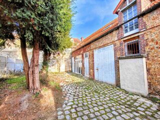 Vente Maison Ensemble immobilier de 210 m² hab. (297 m² utiles) - Cœur historique de Jouars-Pontchartrain Jouars pontchartrain