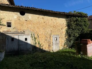  Maison  vendre 9 pices 360 m