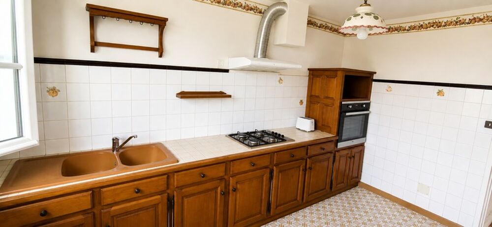 Maison à vendre (47)BOÉ  Maison familiale avec grand parc arboré de 2 400 m², dépendances et hangar