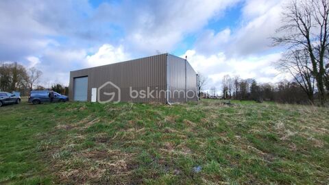   Hangar récent + terrain à bâtir 