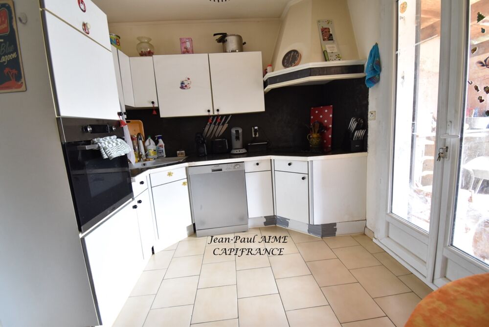 Vente Maison PONT-SAINT-ESPRIT – Maison T4 avec piscine, terrasse couverte et garage, à proximité des commodités Pont saint esprit