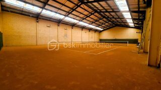  Parking / Garage à vendre 620 m²