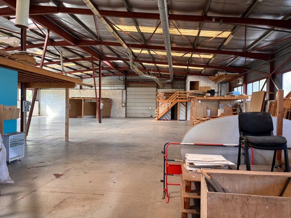   BÂTIMENT D'ACTIVITÉ INDÉPENDANT À VENDRE – 1 991 m² – TERRAIN 4 500 m² – ACCÈS A89 IMMÉDIAT – Lentilly Lentilly