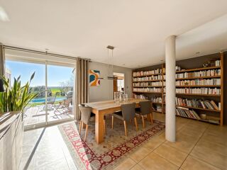  Propriété/château à vendre 6 pièces 219 m²
