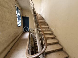  Immeuble � vendre 15 + pi�ces 476 m�