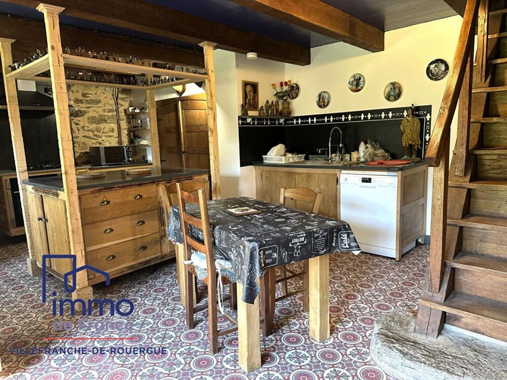 Corps de ferme La Salvetat Peyrales 128 m², 3 ch, grange, hangar sur 18 881 m² de terrain