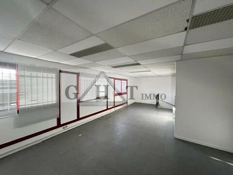   ENTREPOT 230M2 A LOUER LISSES 