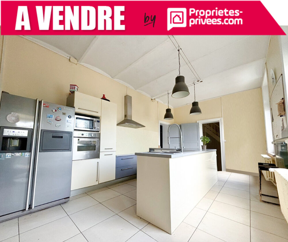 Maison familiale 8 pièces, 230 m² à Haulchin. À rafraîchir