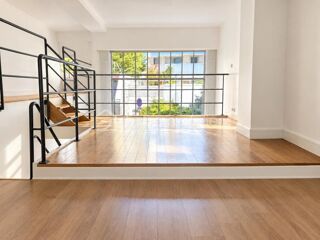 Vente Duplex/Triplex Paris 17e – Triplex atypique esprit maison – 99 m² habitables, 109 m² au sol – Habitation ou profession libérale Paris 17