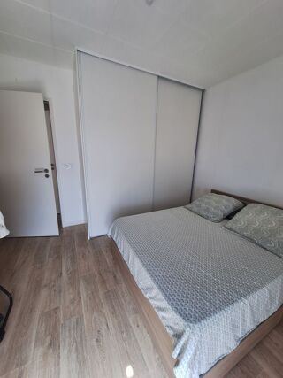  Appartement à louer 2 pièces 42 m²