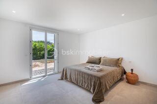  Villa à vendre 6 pièces 243 m²