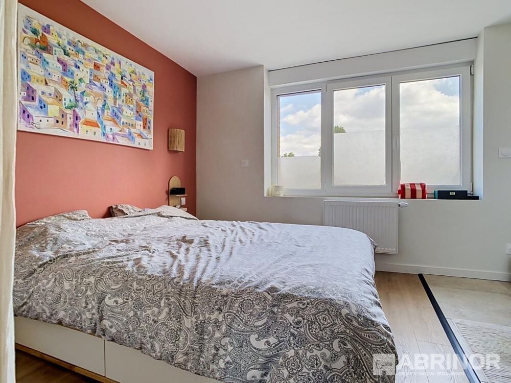MAISON 4 CHAMBRES JARDIN STATIONNEMENT PRIVATIF
