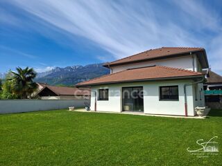  Propri�t�/ch�teau � vendre 8 pi�ces 205 m�