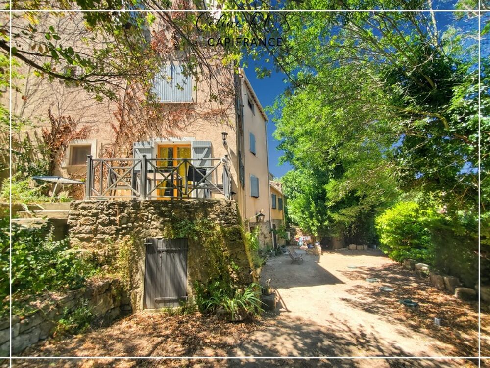 Un véritable havre de paix au coeur de la nature  310 m² habitables avec 2 gîtes et de nombreuses dépendances