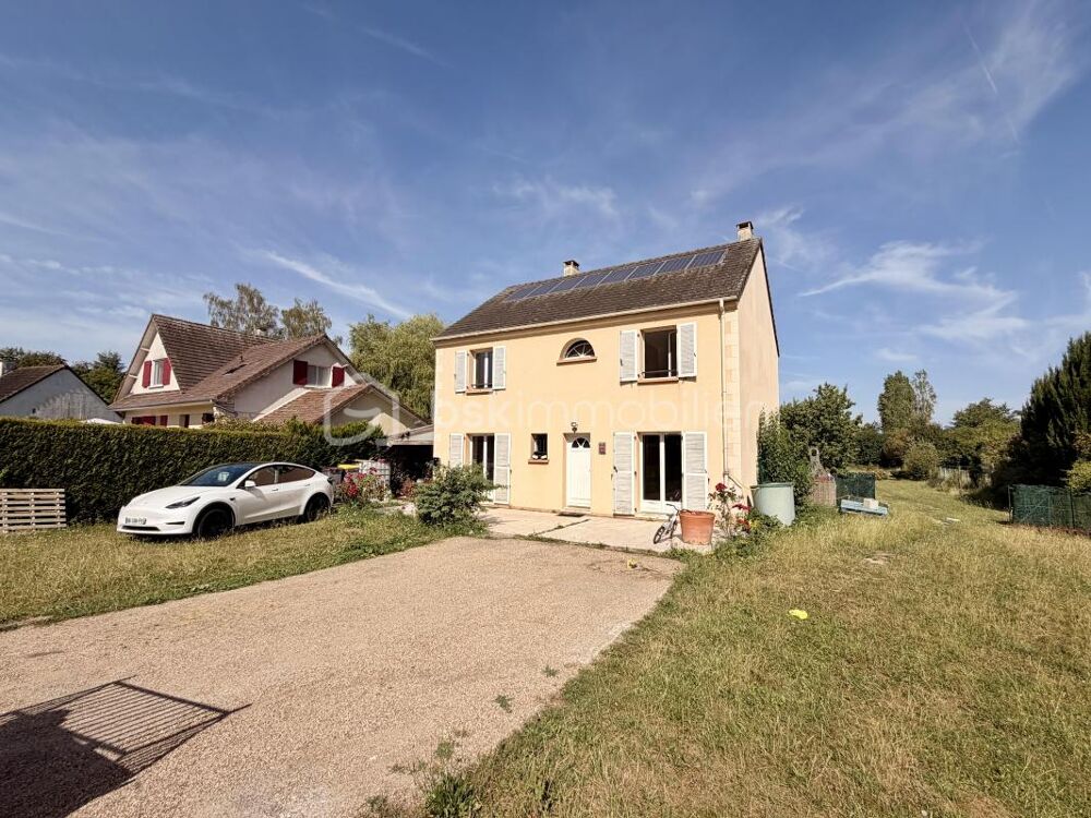 Maison familiale 155 m² avec Véranda, 4 chambres et grand terrain  Villemaréchal (77710)