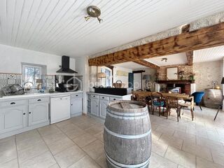 Maison à vendre 13 pièces 472 m²
