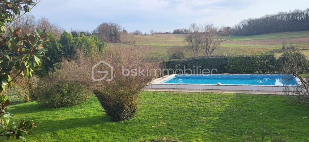 Vente Propriété/Château Havre de paix de 410m2 sur un terrain de 13000m2 avec Piscine Saint pardoux isaac