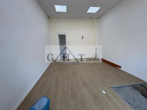 BOUTIQUER A LOUER 30 M&sup2; PARIS 20 MENILMONTANT 1460 75020 Paris