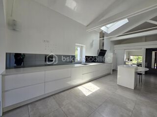  Proprit/chteau  vendre 7 pices 261 m