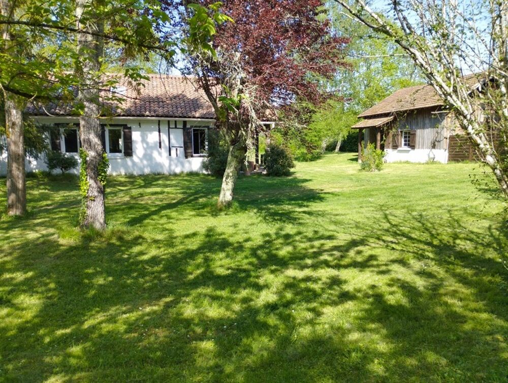 MAISON A COLOMBAGES RENOVEE AVEC GITE INDEPENDANT SUR 2700 M2 DE TERRAIN A LACQUY