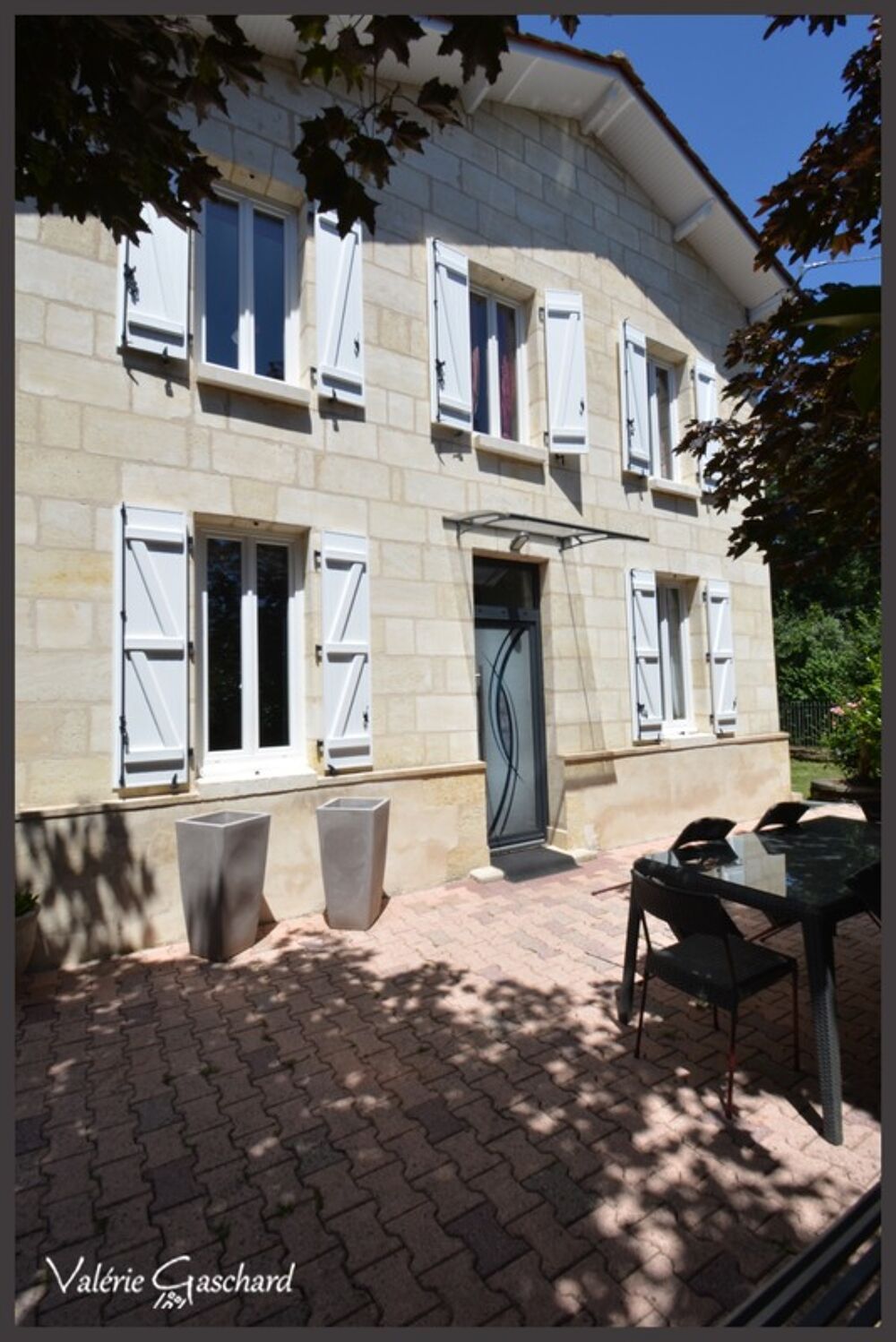 St seurin sur l'isle - Maison 150 m² + hangars sur 3800 m² de terrain