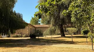  Propriété/château à vendre 6 pièces 197 m²