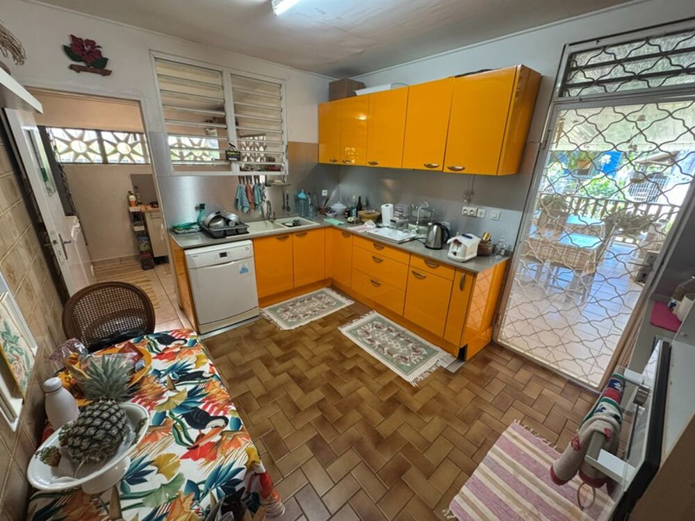 ? MAISON T4 COUP DE COEUR AU LOTISSEMENT DES JASMINS A CAYENNE?