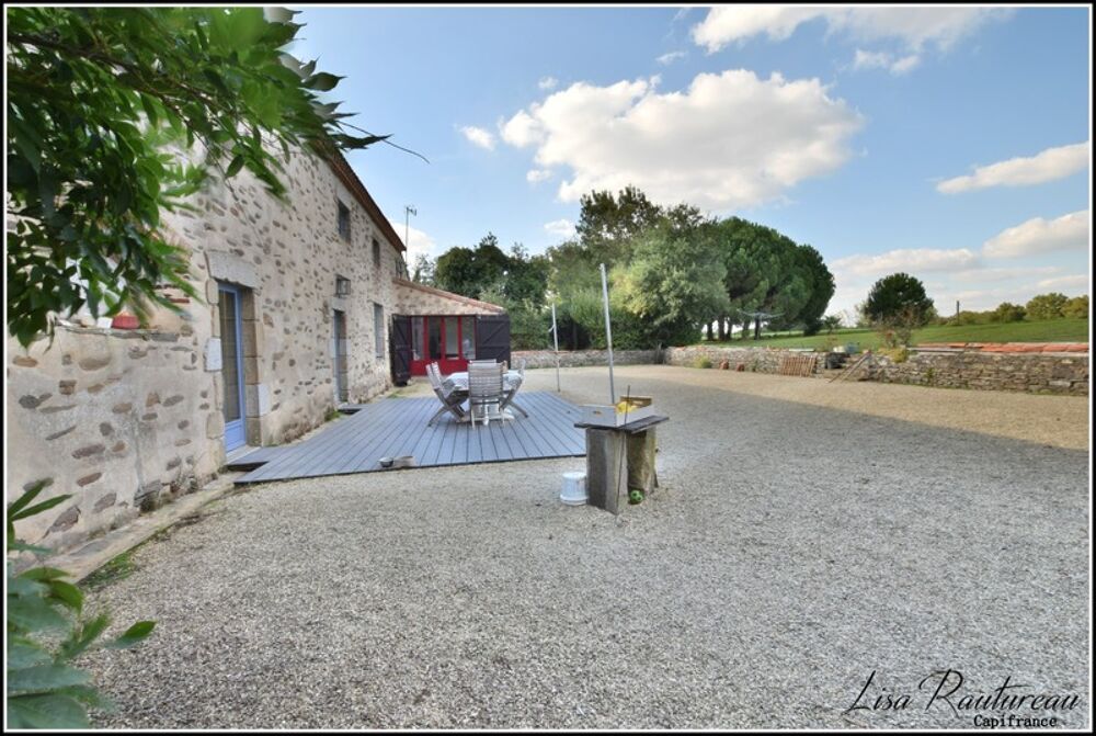 Maison à vendre 5 pièces CHAVAGNES EN PAILLERS (85)