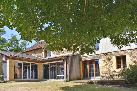  24290 Montignac. Proprit Chambres d'htes Maison - 7 pice(s) - 202 m