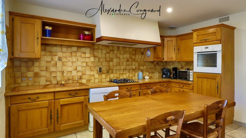 Verdalle  Maison de village P4 avec garage et grand volume à aménager