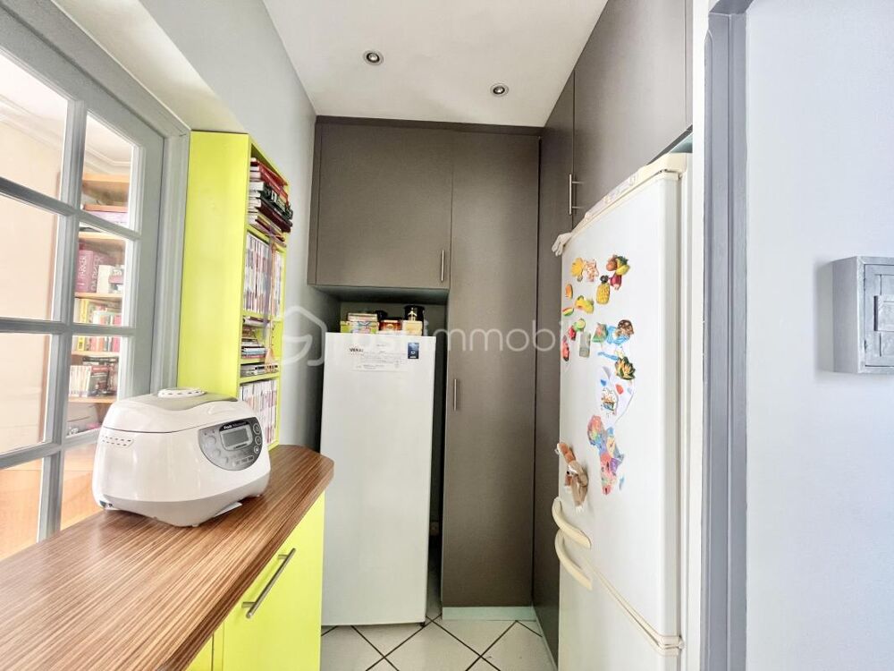 Vente Appartement Appartement 3 pièces de 71 m² – Bas-Montreuil – Deux caves - Charme de l'ancien Montreuil