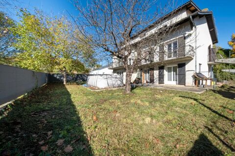   Spacieuse maison avec 7 chambres � Boussens Maison - 11 pi�ce(s) - 250 m�