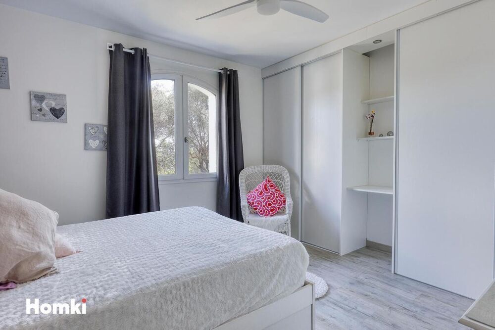 � vendre  Maison Solli�s-Ville (83210)