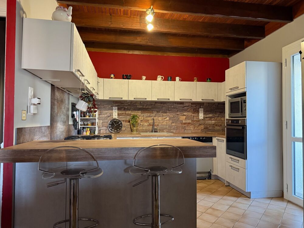 Vente Maison Maison à NÉVIAN - MAISONNETTE EN DUPLEX 163 M², 4 À 5 CHAMBRES, COUR ET GRANDE TERRASSE Nevian