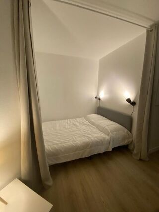  Appartement à louer 1 pièce 33 m²