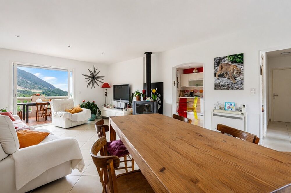 Villa familiale avec jardin et vue dégagée, aux portes de La Turbie