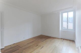  Appartement à vendre 15 + pièces 452 m²
