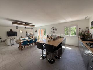  Villa à vendre 4 pièces 121 m²