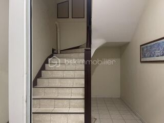 Immeuble à vendre 15 + pièces 510 m²