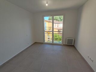  Appartement à louer 2 pièces 44 m²