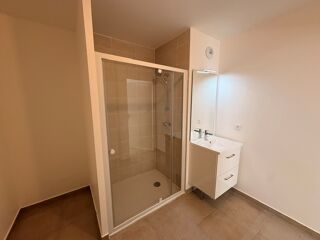  Appartement à louer 3 pièces 56 m²