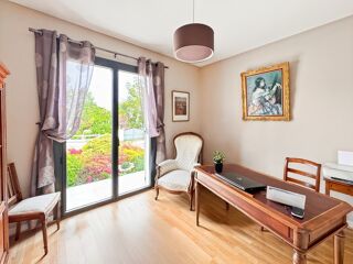  Maison � vendre 7 pi�ces 180 m�