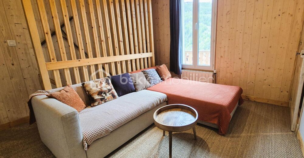 ?? MAISON AVEC STUDIO INDÉPENDANT  VILLAGE DALLOS  VUE MONTAGNES
