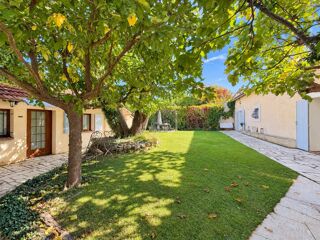  Maison à vendre 10 pièces 238 m²