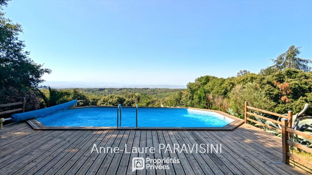 Maison, gîte indépendant et écuries sur 12 000 m² avec vue panoramique