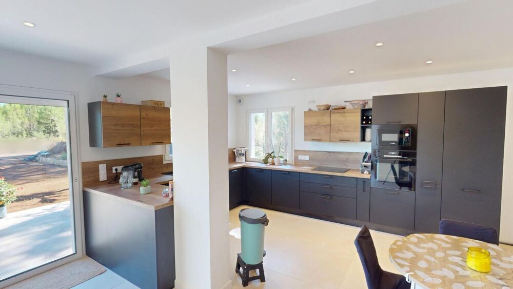 Vidauban, villa contemporaine RE2020 , 5 chambres, à voir rapidement!