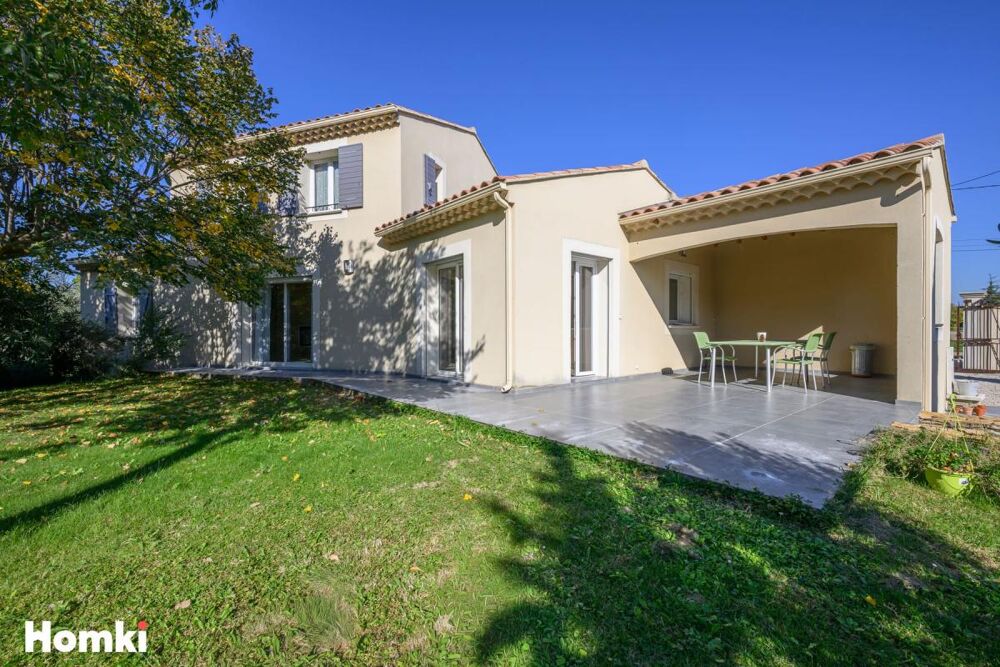 Vente Maison Maison/Villa T6 de 150 m² à Sérignan-du-Comtat 84830 Serignan du comtat