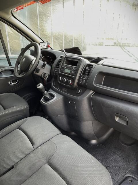Trafic 1&deg; Main 32.333HT 2.0 dci 145cv Nacelle France El&eacute;vateur Gran 2022 occasion 60430 Abbecourt