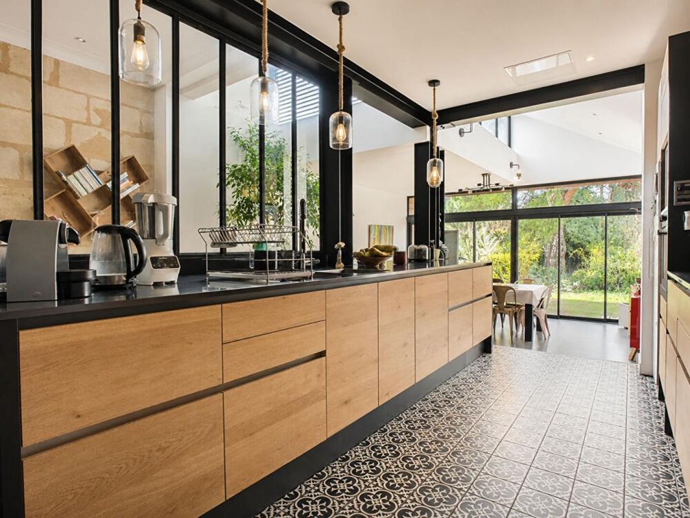 Vente Maison 208m2 BORDEAUX (33800)