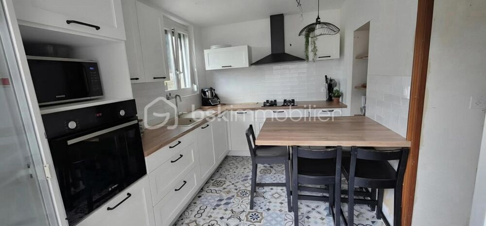 Maison bourgeoise de caractère au coeur de Sens  5 chambres  DPE C